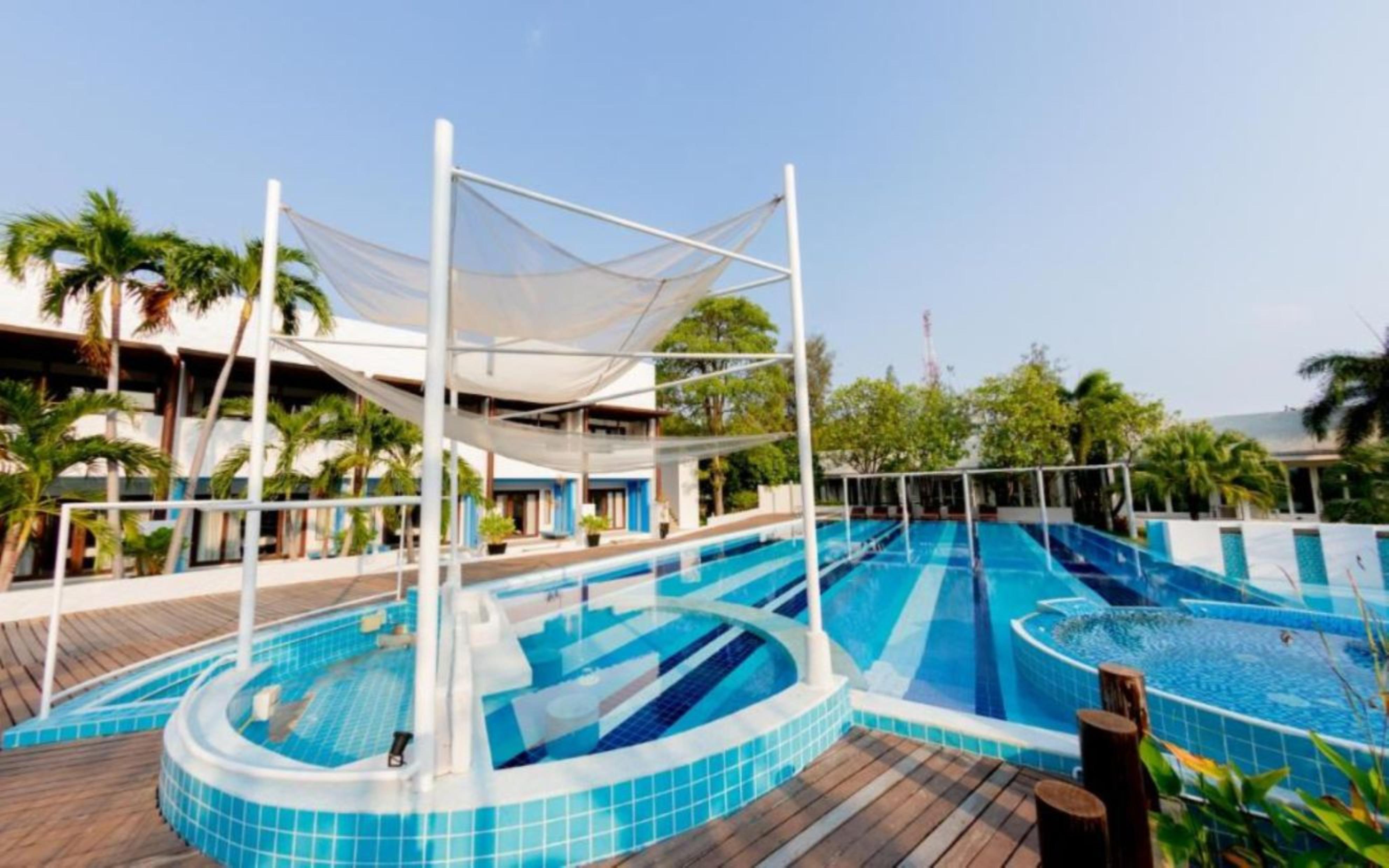 Kochira Hotel Huahin Kültér fotó