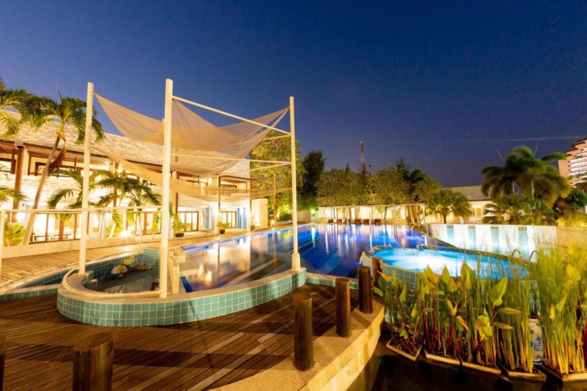 Kochira Hotel Huahin Kültér fotó