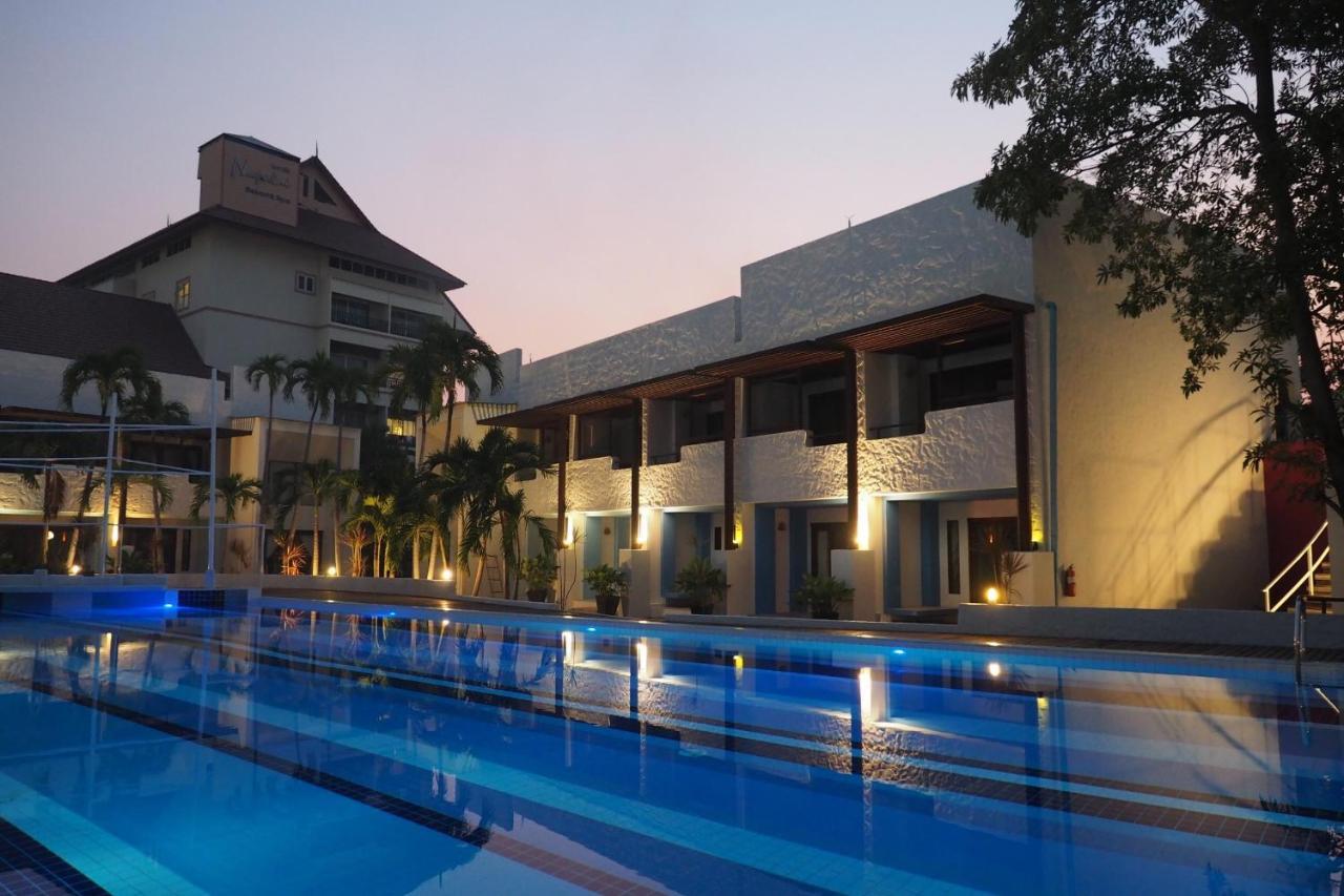 Kochira Hotel Huahin Kültér fotó