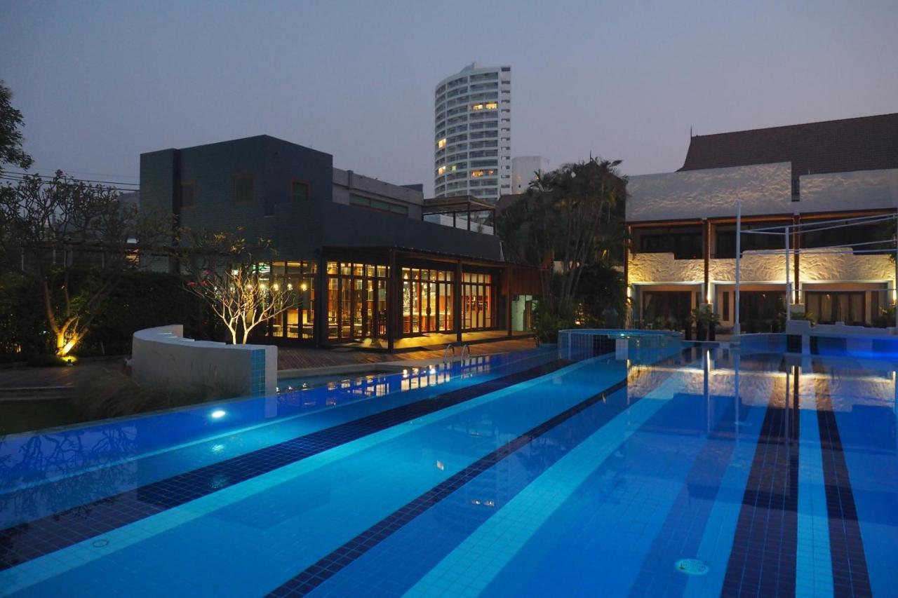 Kochira Hotel Huahin Kültér fotó