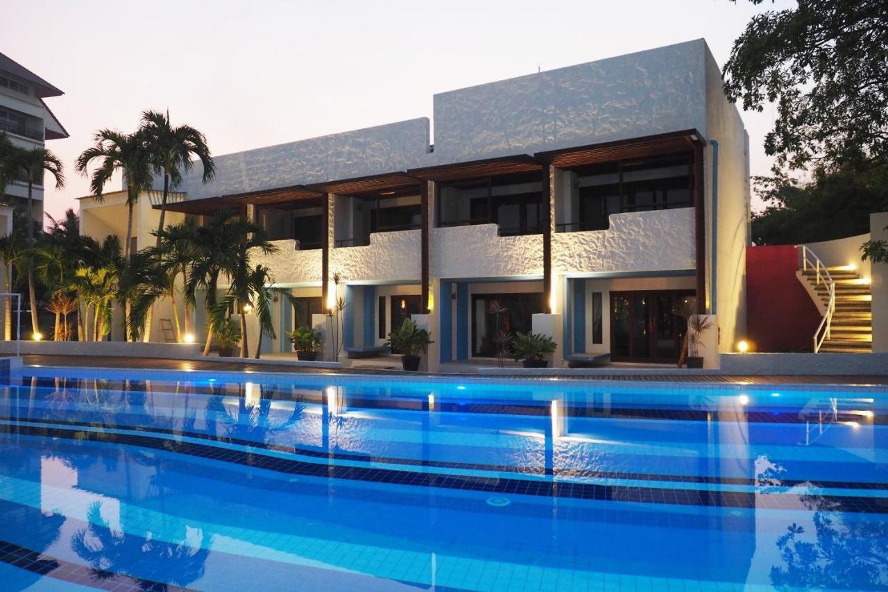 Kochira Hotel Huahin Kültér fotó