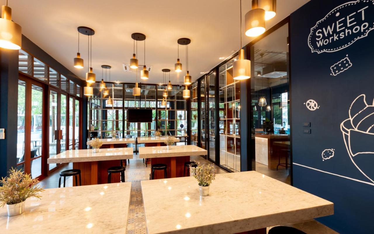 Kochira Hotel Huahin Kültér fotó