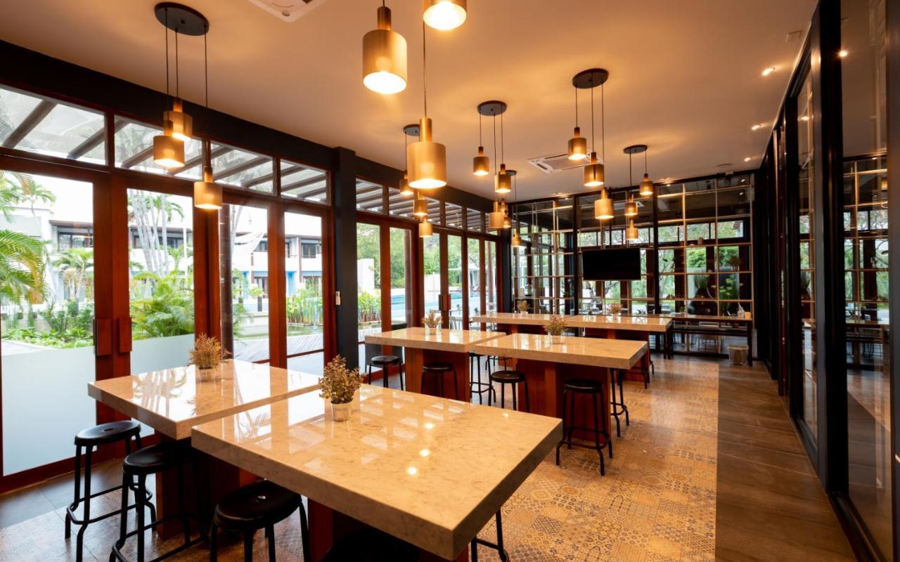 Kochira Hotel Huahin Kültér fotó